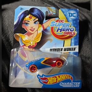 New Hot Wheels Character Cars DC Super Hero Girls WONDER WOMAN 2016